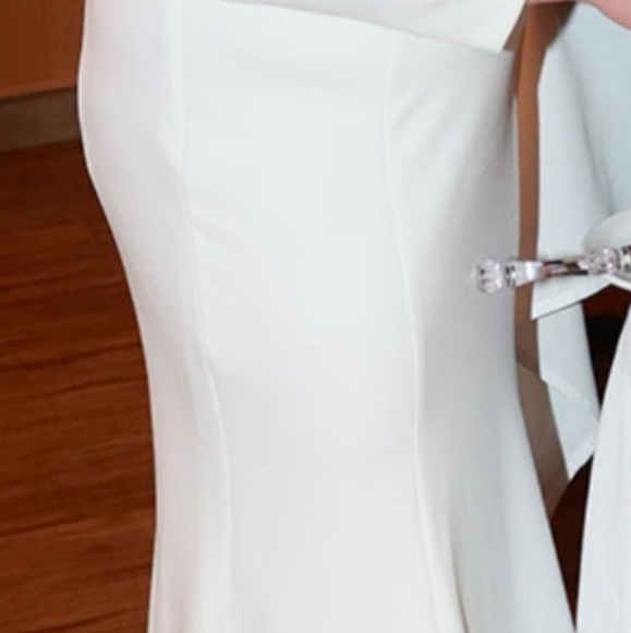 DB Studio Wedding Dress size 10, ivory - Picture 4 of 5